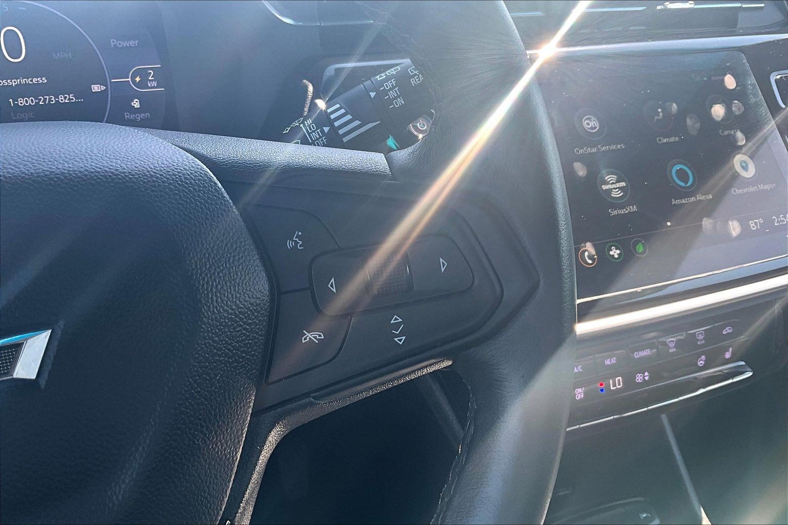 Used 2023 Chevrolet Bolt LT w/ Infotainment Package FWD image 12