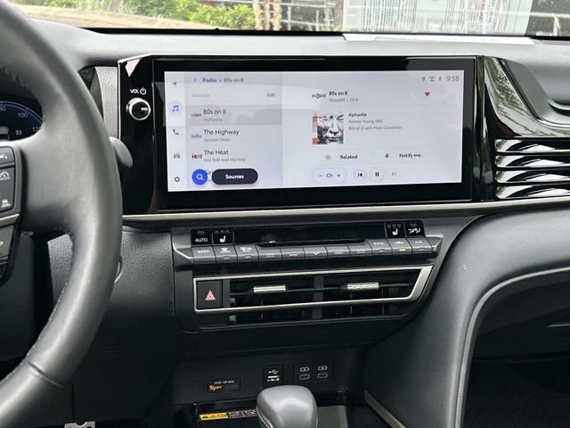 Used 2025 Toyota Camry XSE AWD/4WD image 16