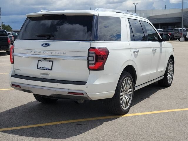 Certified 2022 Ford Expedition Platinum AWD/4WD image 4