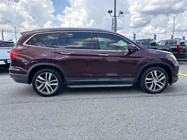 Used 2017 Honda Pilot Touring image 4