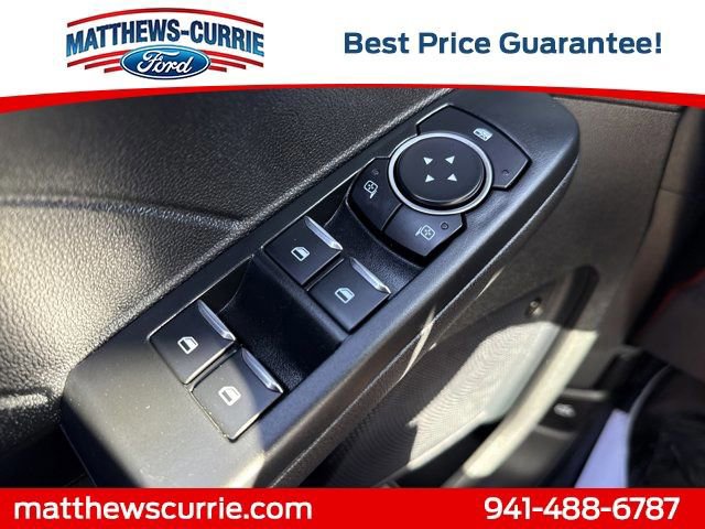 Certified 2025 Ford Escape SE w/ PHEV Premium Package image 24