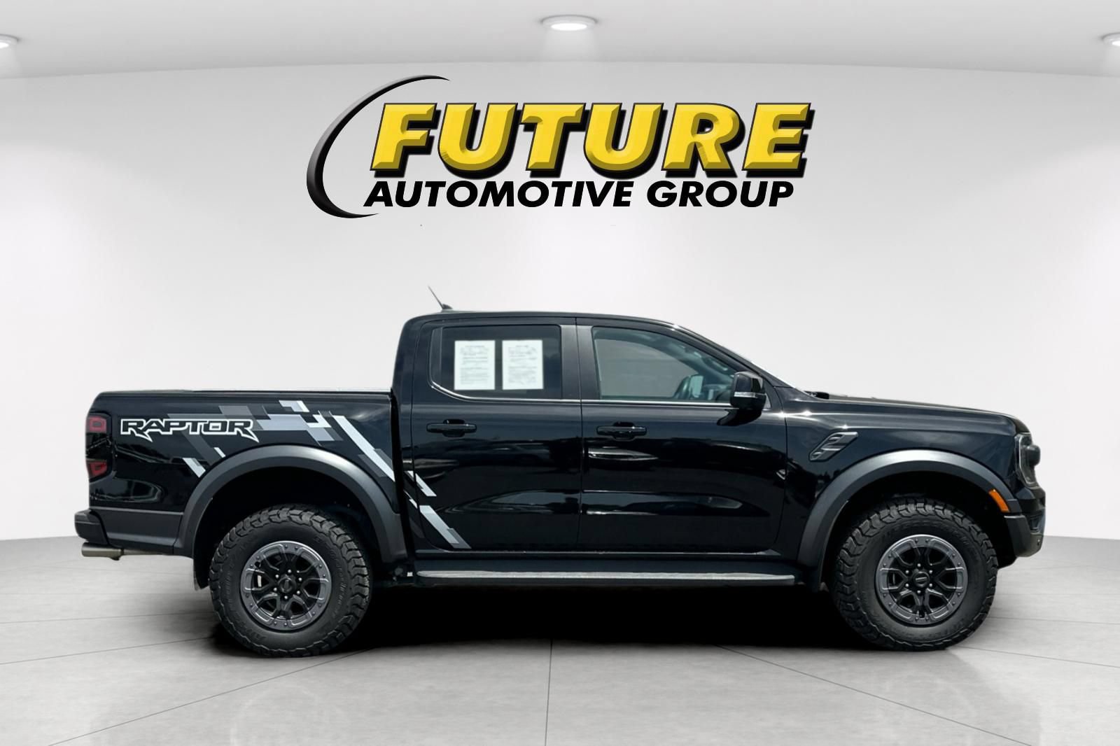 Certified 2025 Ford Ranger Raptor AWD/4WD image 2
