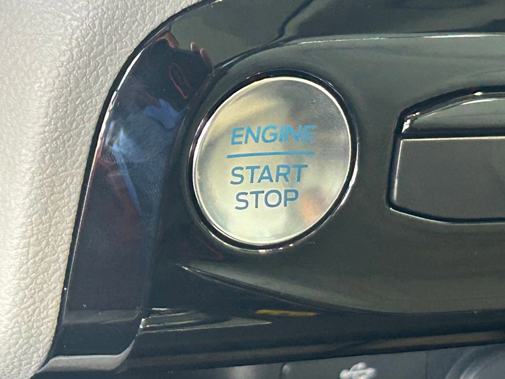 Certified 2024 Ford Escape SE w/ PHEV Premium Package image 43