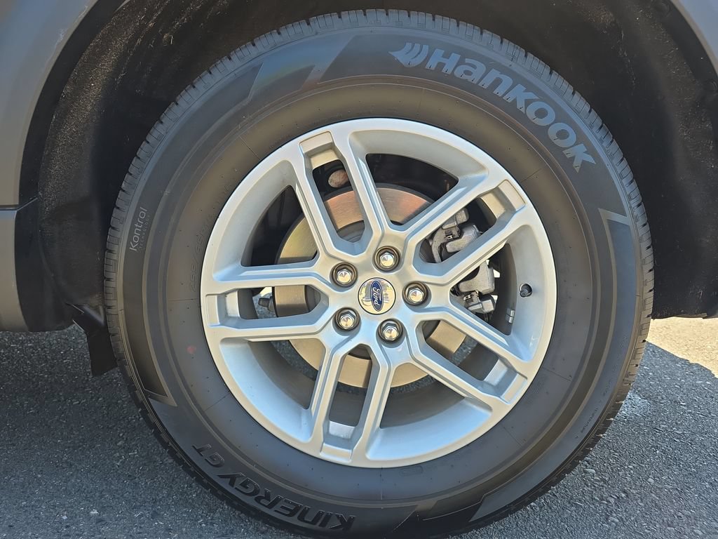 Certified 2026 Ford Explorer Active AWD/4WD image 13