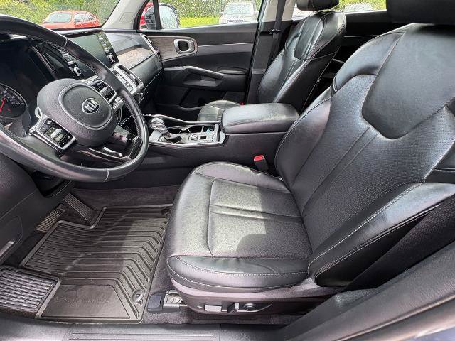 Used 2021 Kia Sorento EX w/ Panoramic Sunroof Package AWD/4WD image 12