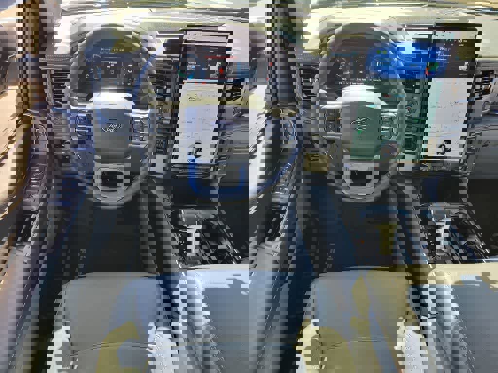 Certified 2025 Ford F150 Lightning Flash image 13