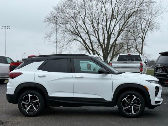 Used 2023 Chevrolet TrailBlazer RS w/ Convenience Package AWD/4WD image 37