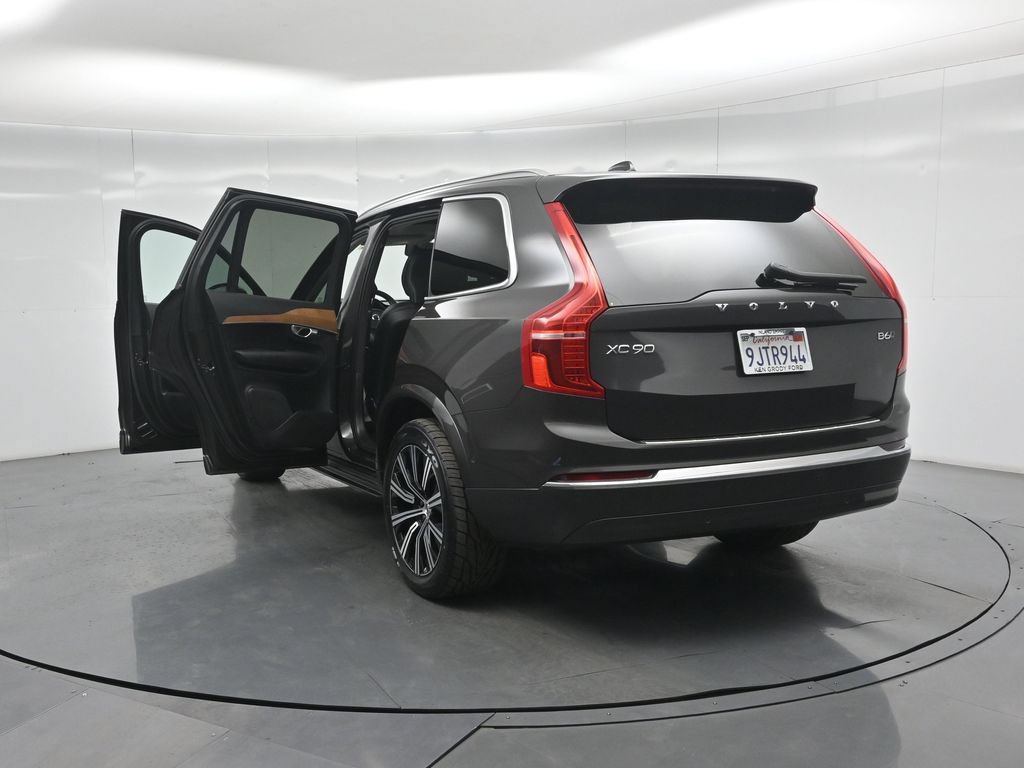 Used 2023 Volvo XC90 B6 Plus w/ Protection Package Premier AWD/4WD image 32