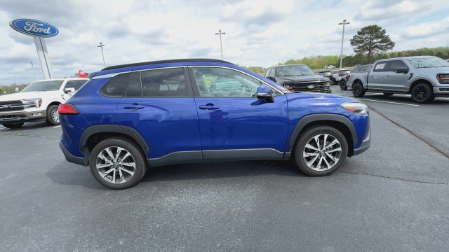 Used 2023 Toyota Corolla Cross XLE AWD/4WD image 9
