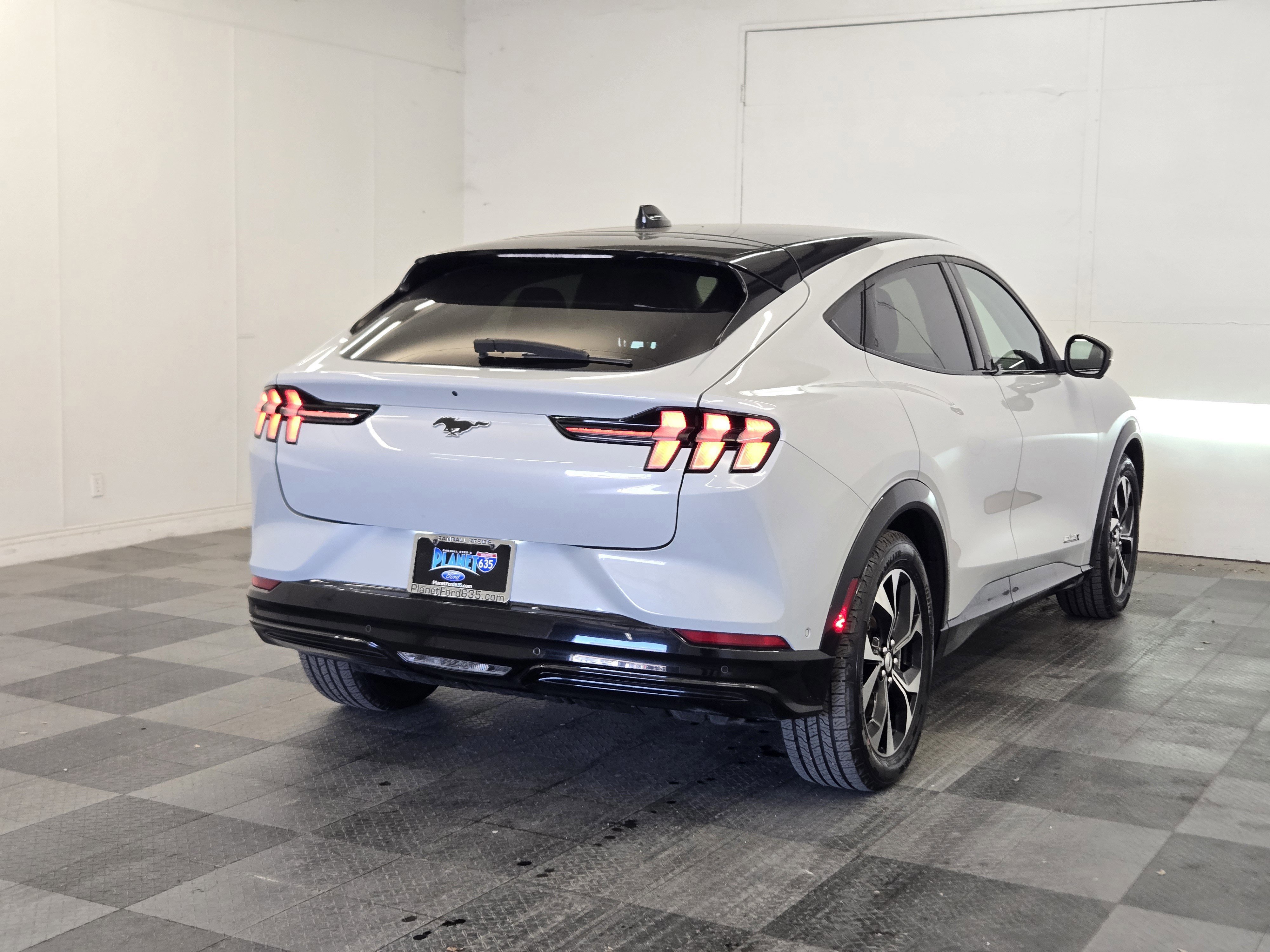 Certified 2023 Ford Mustang Mach-E Premium image 4