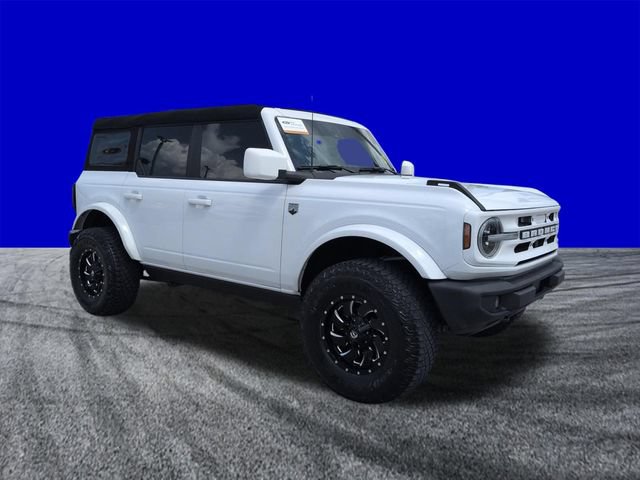 Certified 2023 Ford Bronco Big Bend w/ Sasquatch Package AWD/4WD image 2