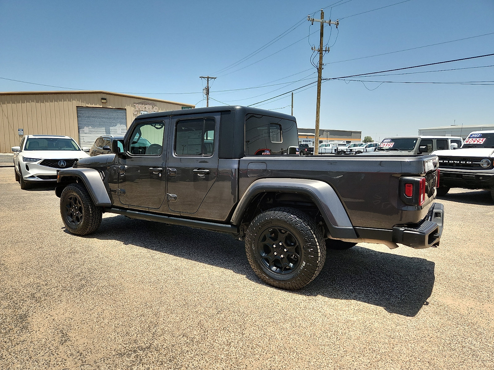 Used 2023 Jeep Gladiator Sport AWD/4WD image 4