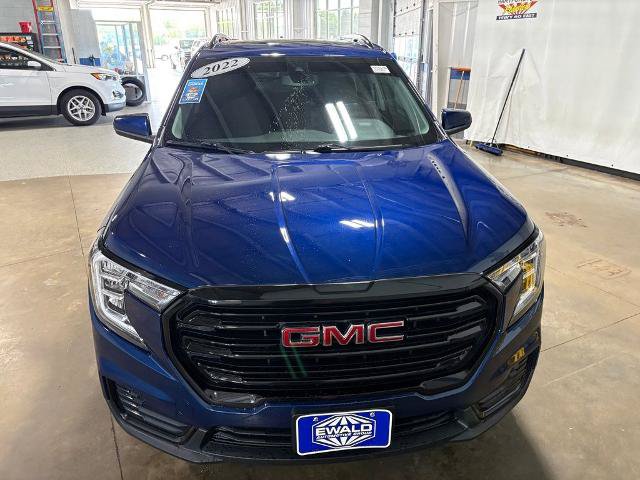 Used 2022 GMC Terrain SLE w/ Driver Convenience Package AWD/4WD image 14