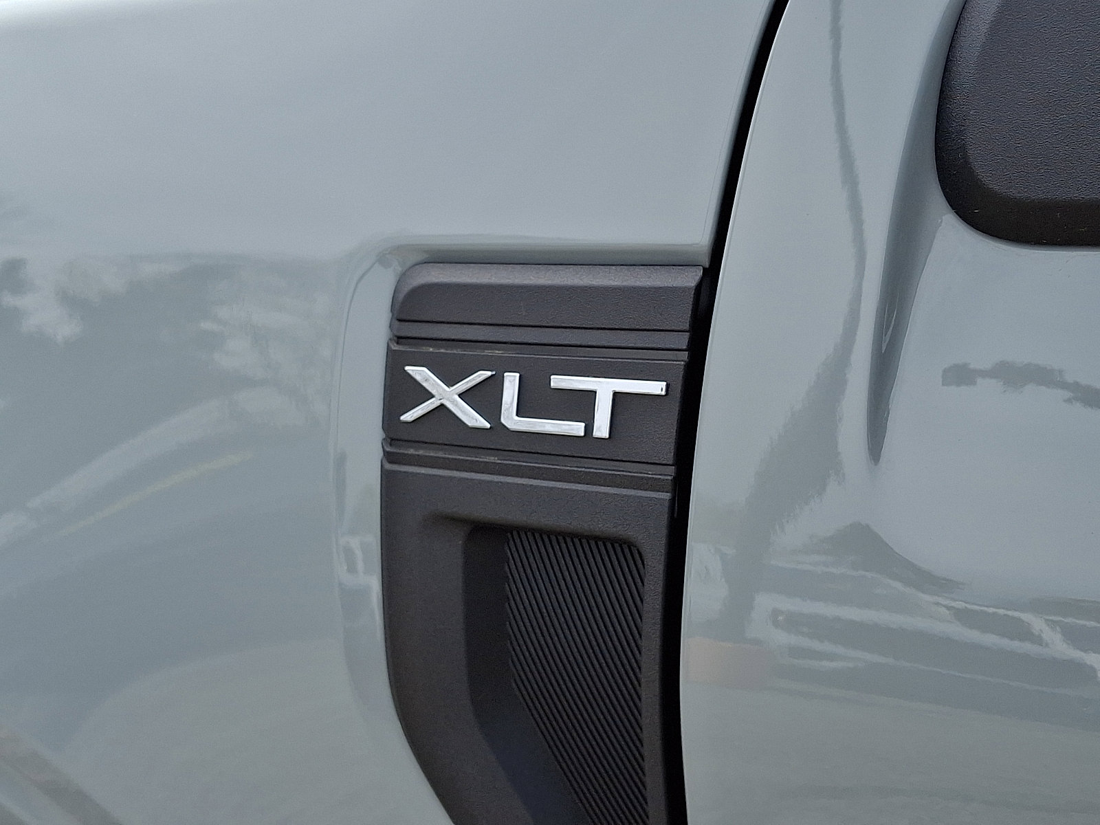 Certified 2024 Ford Maverick XLT w/ XLT Luxury Package image 32