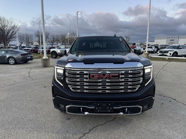 Used 2023 GMC Sierra 1500 Denali w/ Technology Package image 8