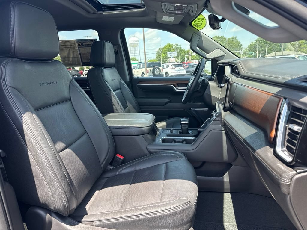 Used 2023 GMC Sierra 1500 Denali w/ Denali Reserve Package AWD/4WD image 17