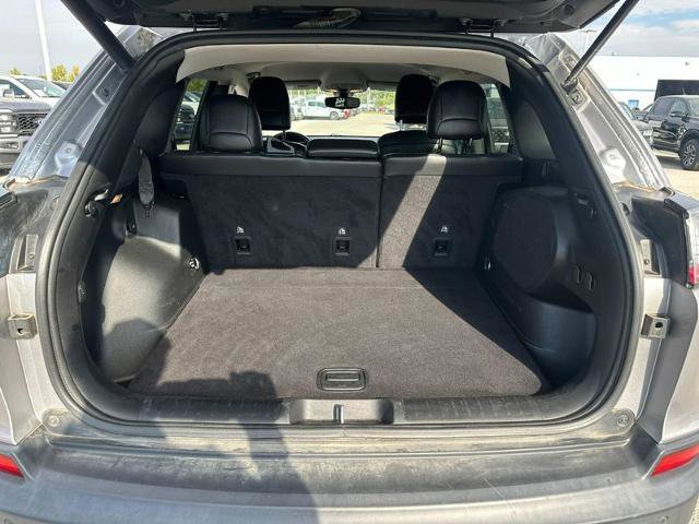 Used 2019 Jeep Cherokee Limited image 5