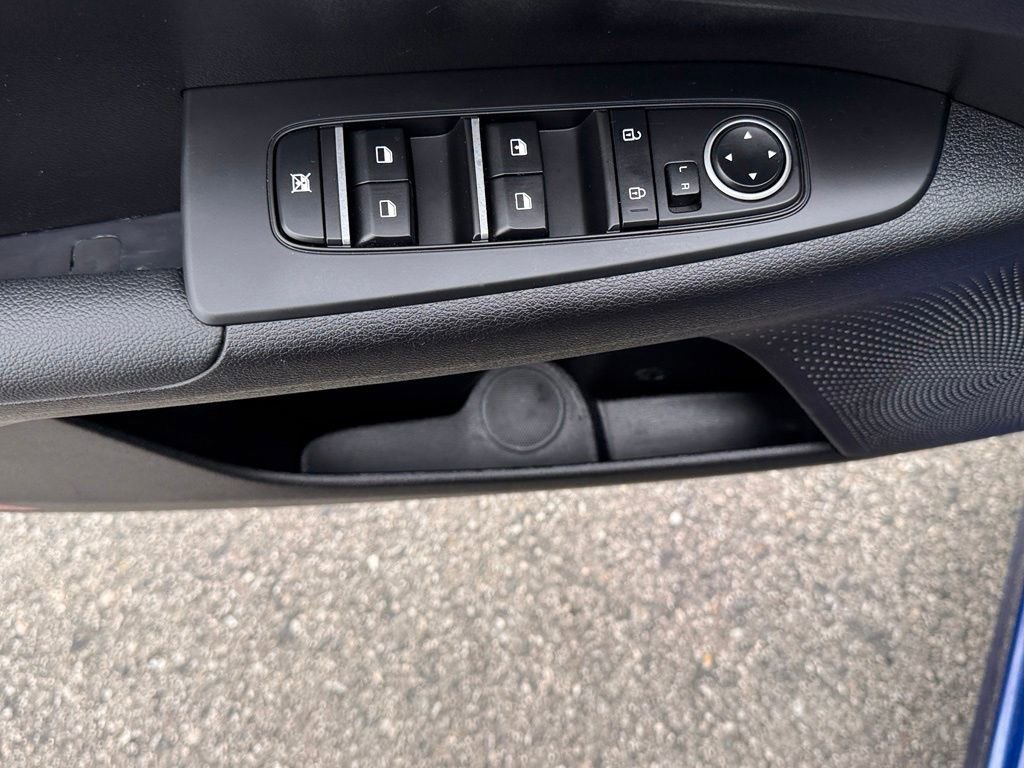 Used 2024 Kia Forte LXS FWD image 16
