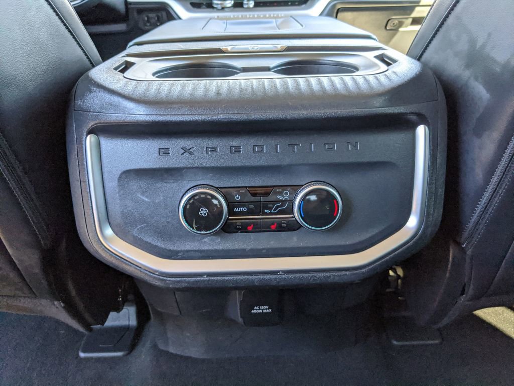 Certified 2025 Ford Expedition Platinum image 21
