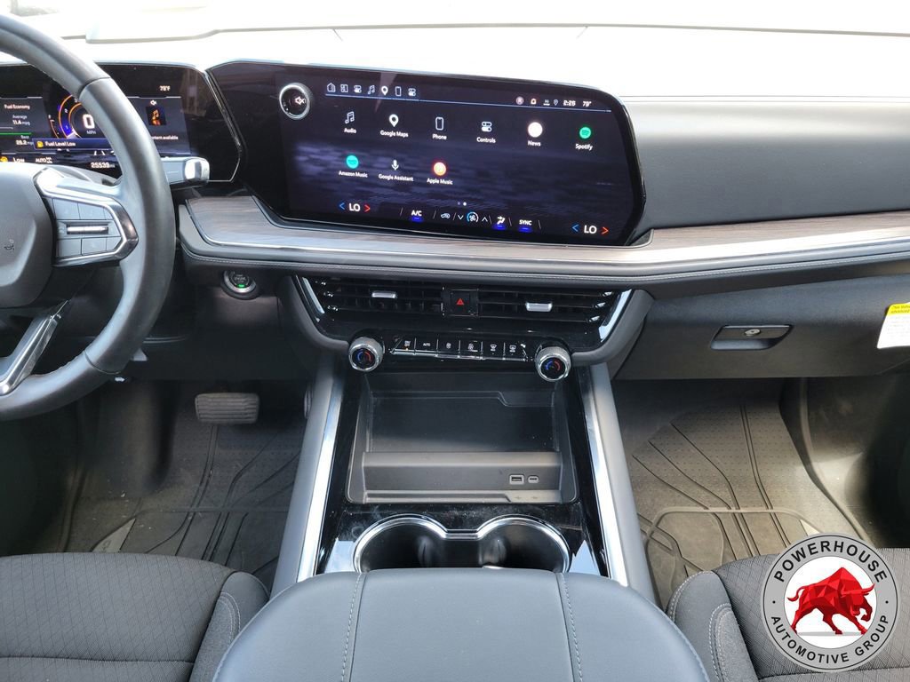 Used 2025 Chevrolet Suburban LS image 21