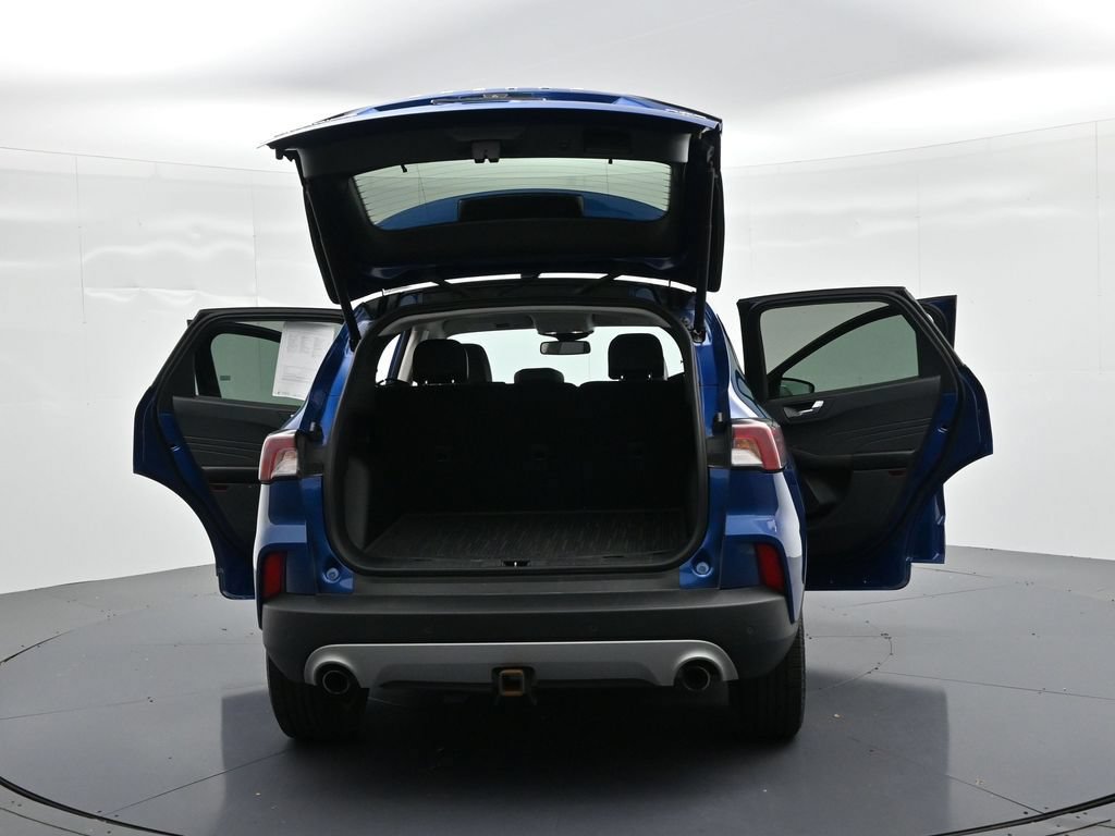 Certified 2022 Ford Escape Titanium w/ Class II Trailer Tow Package AWD/4WD image 26