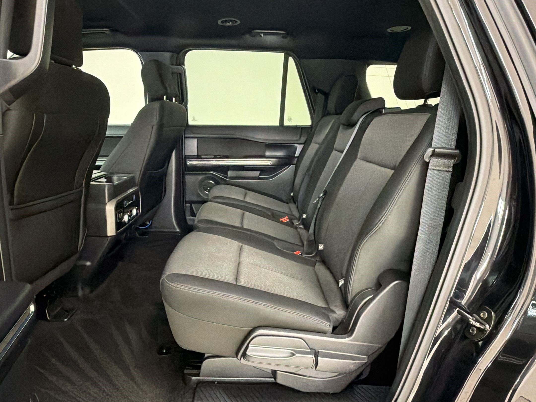 Certified 2019 Ford Expedition Max XLT RWD image 22