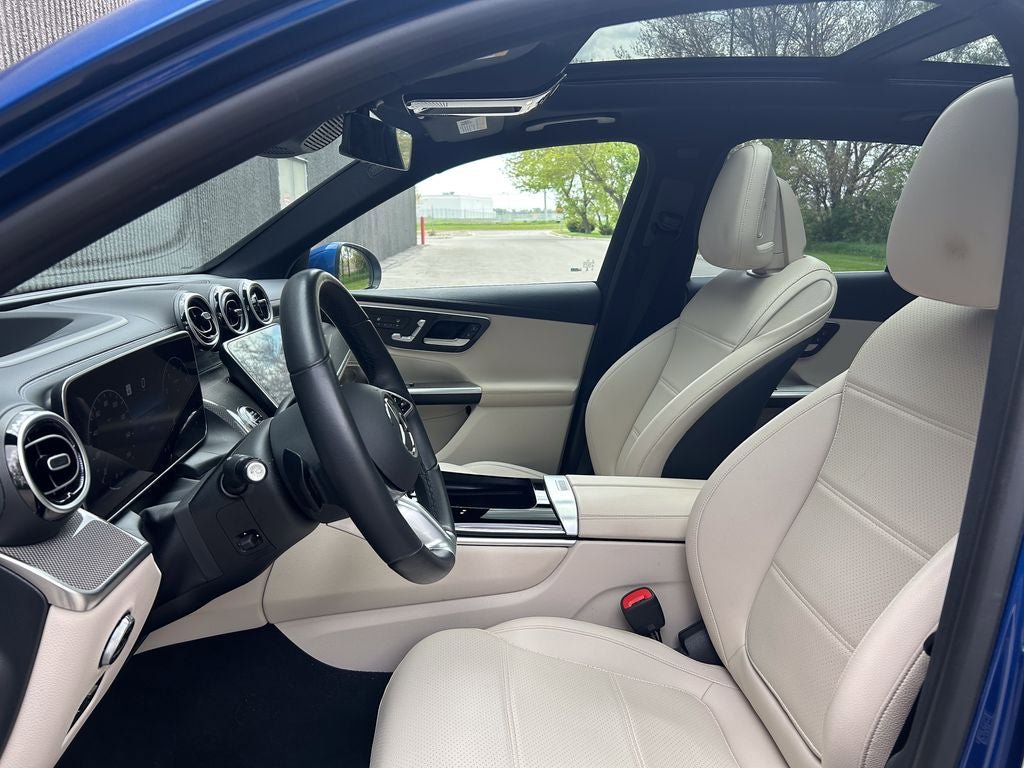 Used 2024 Mercedes-Benz GLC 300 4MATIC image 11