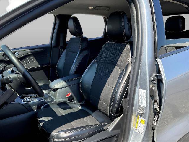Certified 2024 Ford Escape SE FWD image 23