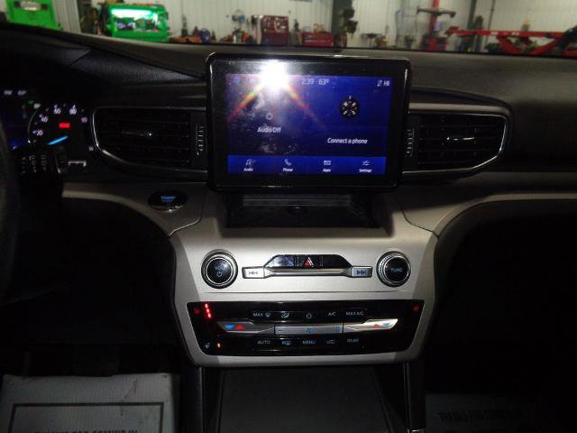 Certified 2022 Ford Explorer XLT w/ Equipment Group 202A image 12