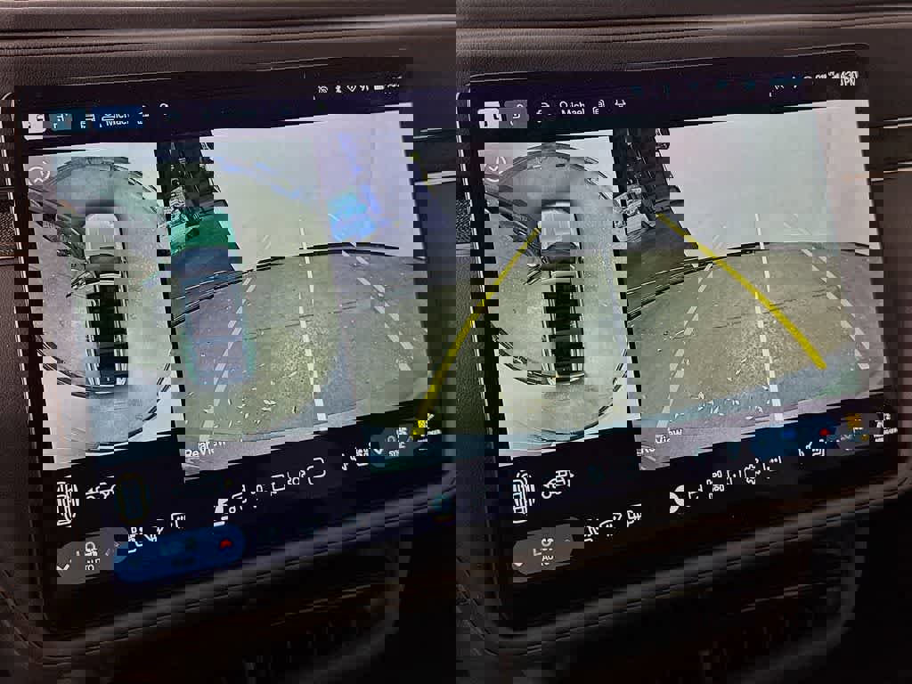 Used 2025 Rivian R1S Adventure AWD/4WD image 26