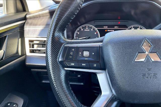 Used 2024 Mitsubishi Outlander SE AWD/4WD image 18