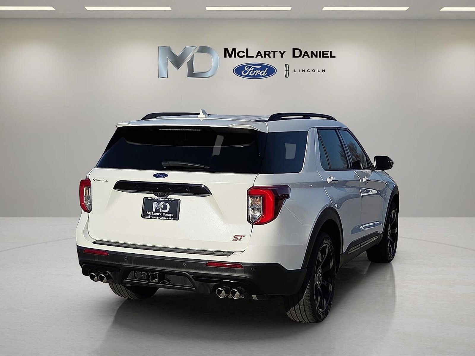 Certified 2023 Ford Explorer ST w/ Equipment Group 401A AWD/4WD image 5