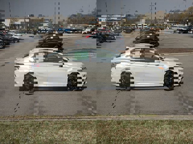 Used 2023 Toyota Camry XSE FWD image 6