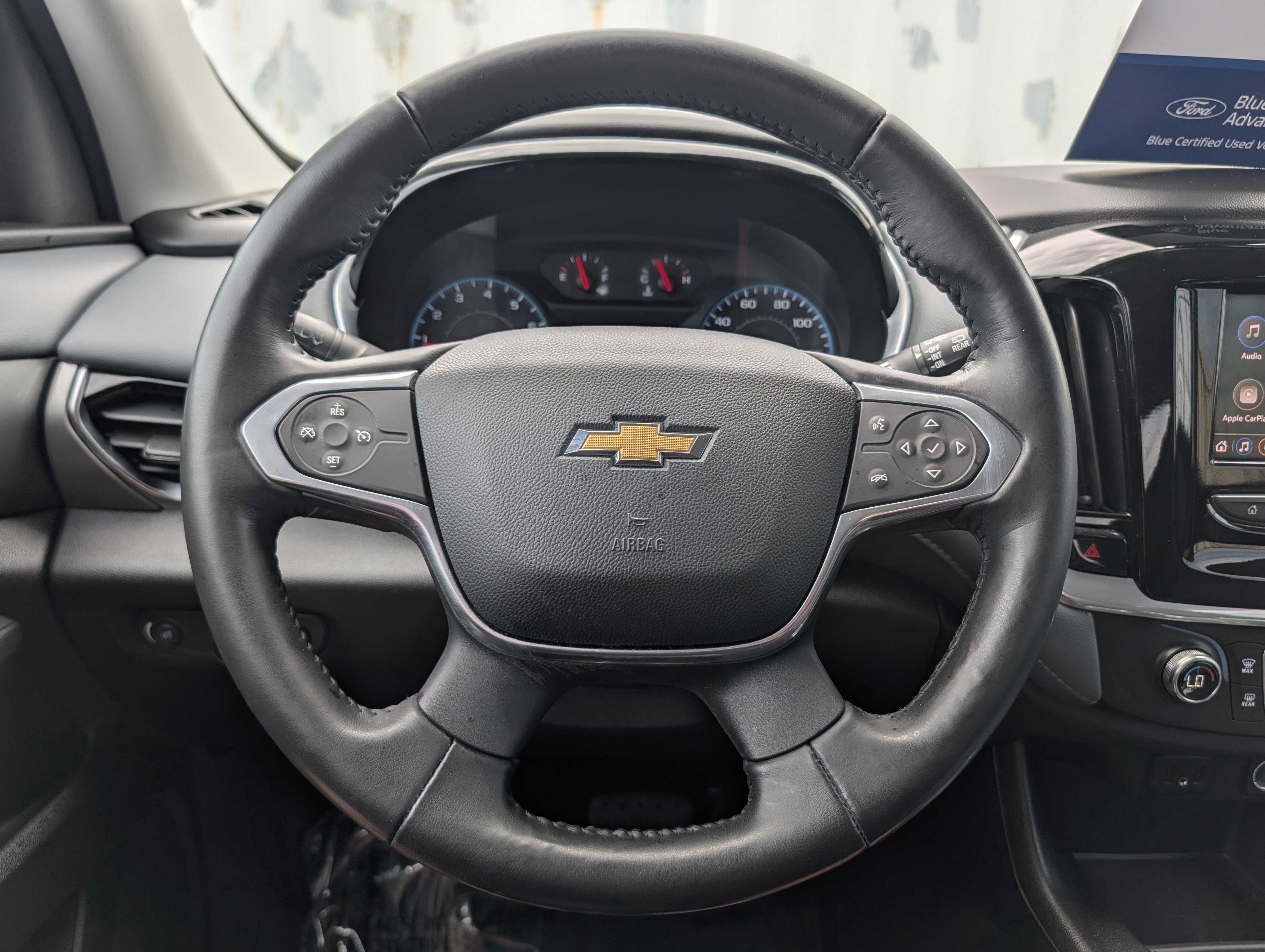 Used 2020 Chevrolet Traverse LT FWD image 27