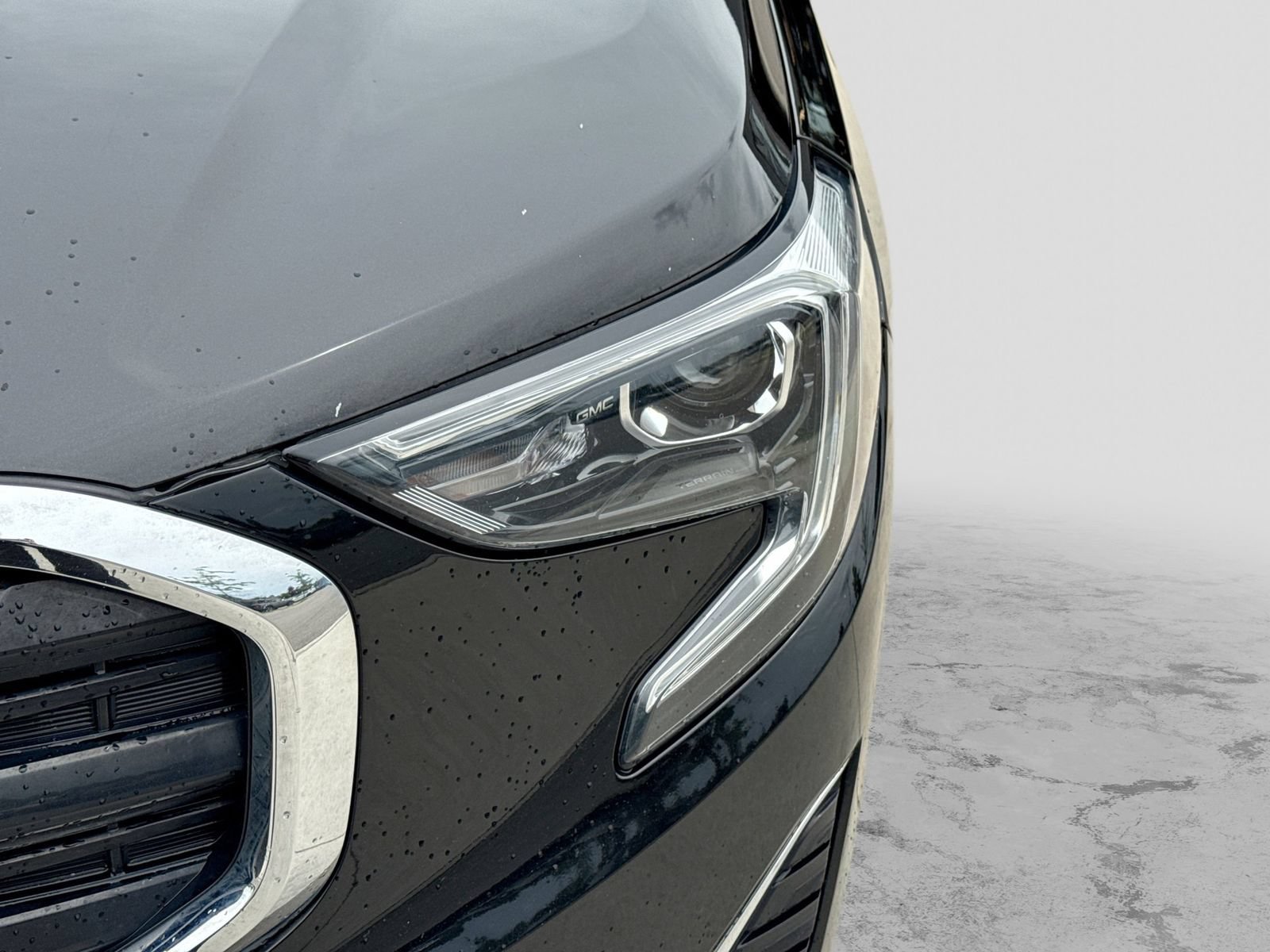 Used 2020 GMC Terrain SLE FWD image 12