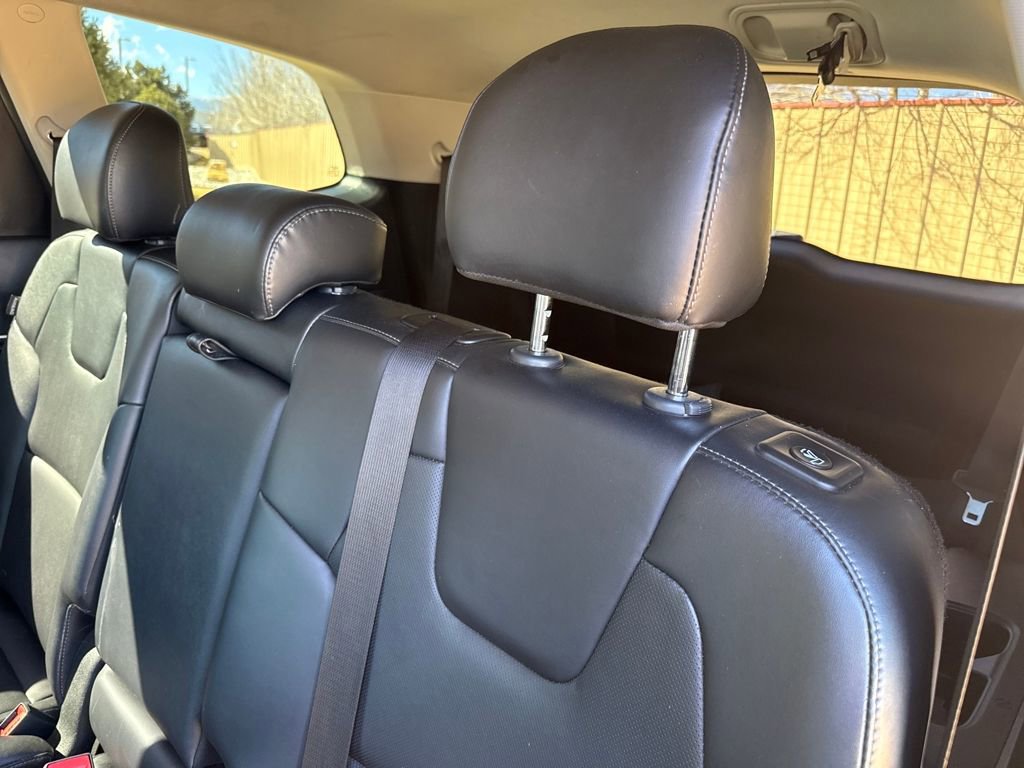 Used 2024 Kia Telluride LX image 19