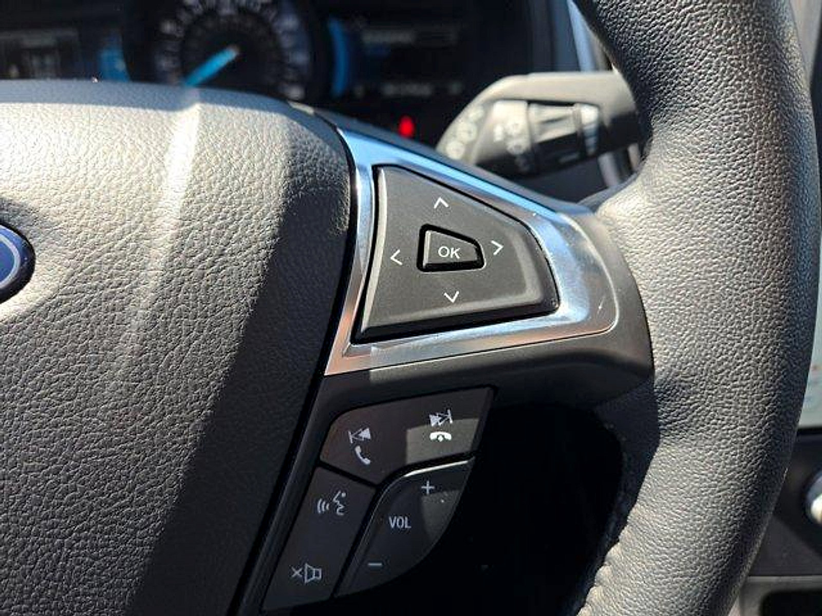 Certified 2024 Ford Edge SEL w/ Convenience Package AWD/4WD image 14