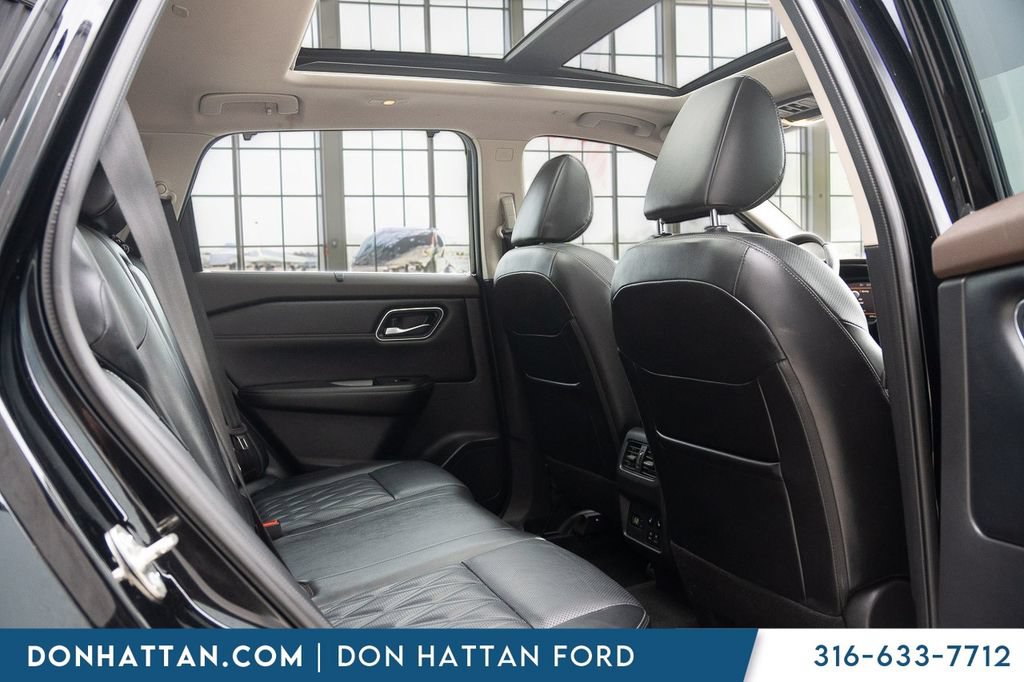 Used 2023 Nissan Rogue Platinum w/ Platinum Premium Package AWD/4WD image 21