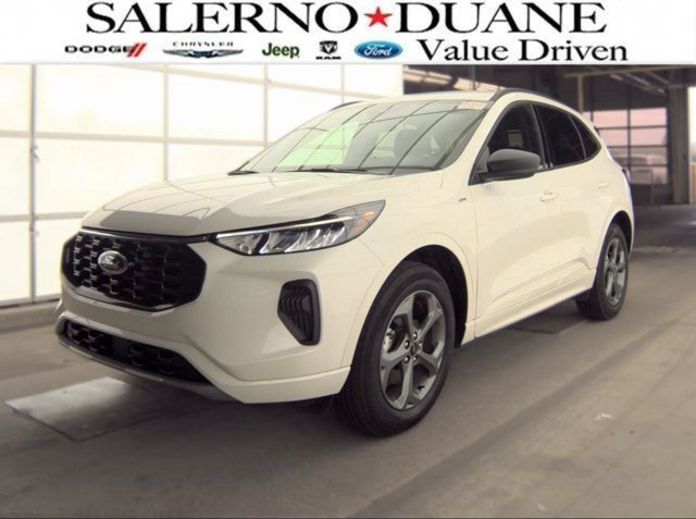 Certified 2024 Ford Escape ST-Line w/ Tech Pack #1 AWD/4WD image 1