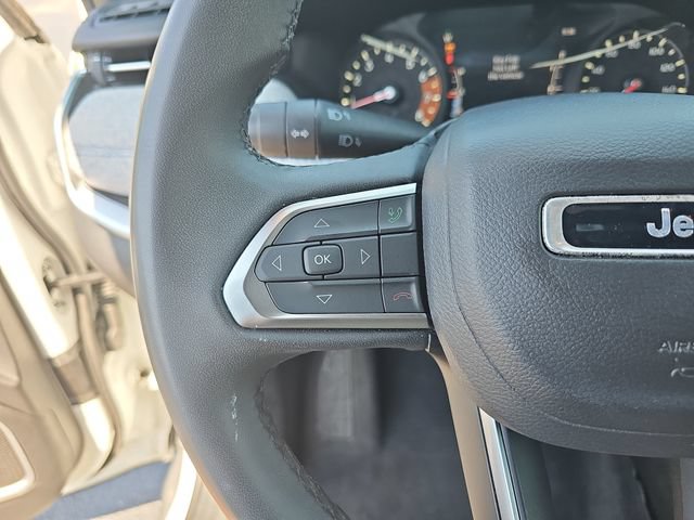 Used 2024 Jeep Compass Latitude AWD/4WD image 17