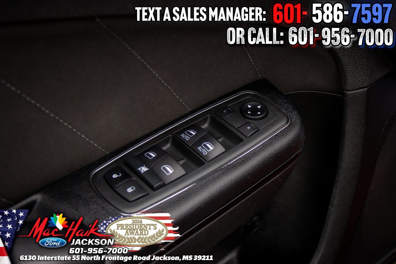 Used 2020 Dodge Charger SXT w/ Blacktop Package image 10