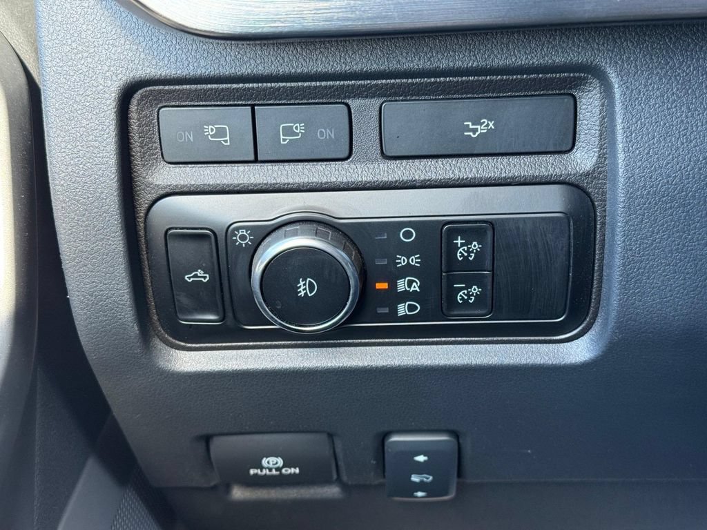Certified 2024 Ford F250 Lariat w/ Lariat Ultimate Package AWD/4WD image 20
