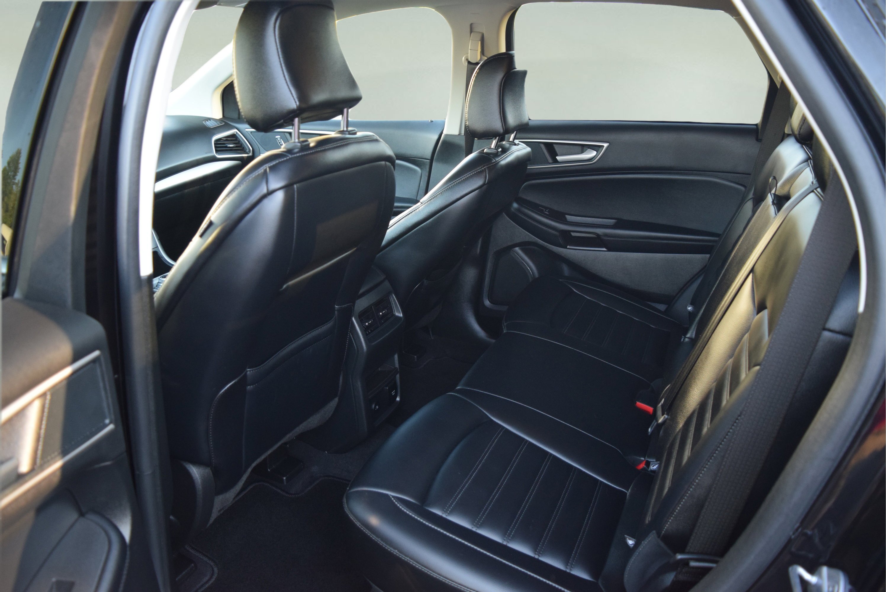 Certified 2024 Ford Edge SEL w/ Convenience Package AWD/4WD image 8