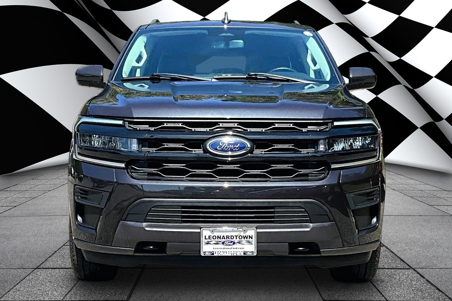 Certified 2024 Ford Expedition XLT AWD/4WD image 3