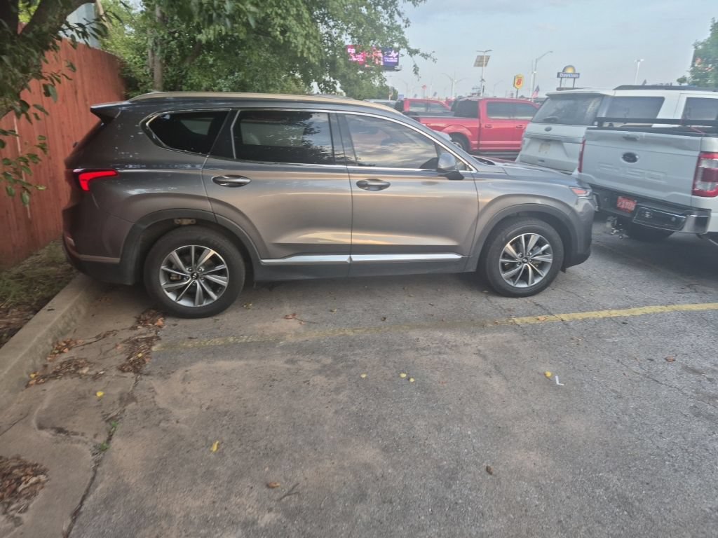 Used 2019 Hyundai Santa Fe SEL FWD image 12