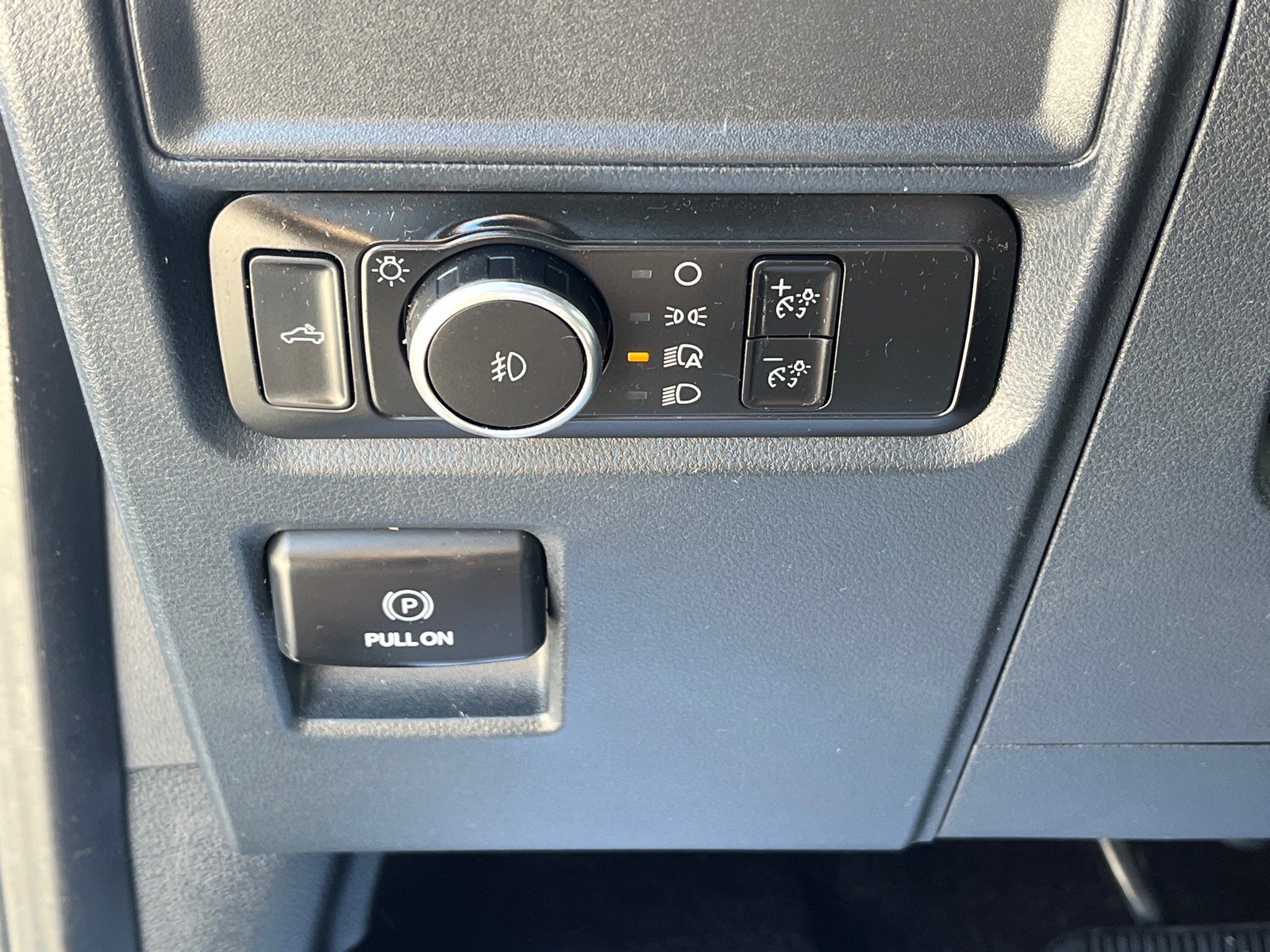 Certified 2022 Ford F150 XL w/ STX Appearance Package AWD/4WD image 18