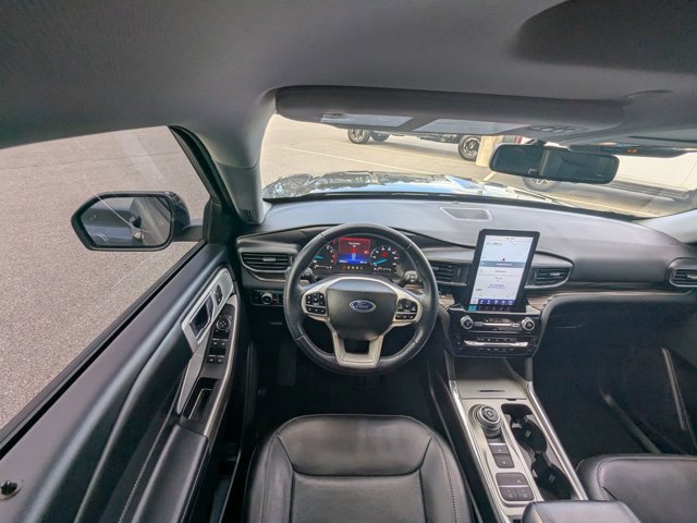 Certified 2022 Ford Explorer Limited w/ Limited Technology Package image 34