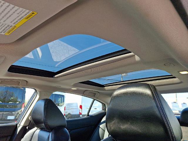 Used 2018 Nissan Maxima Platinum image 14