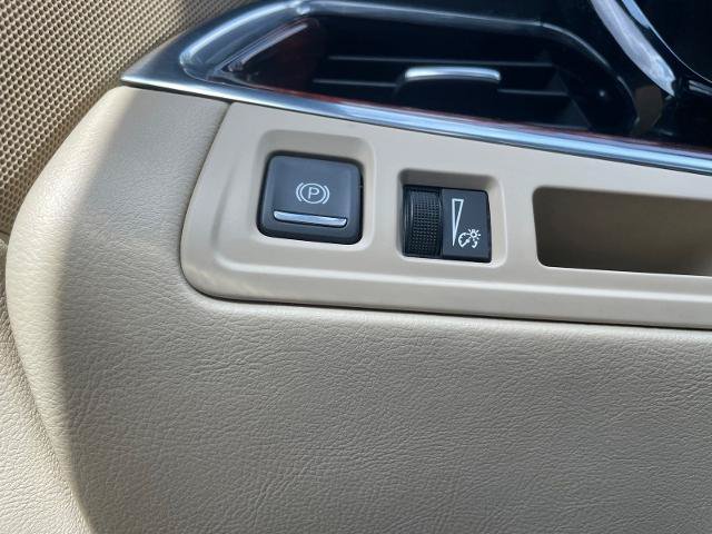 Used 2019 Cadillac XT5 Premium Luxury w/ Driver Assist Package AWD/4WD image 28