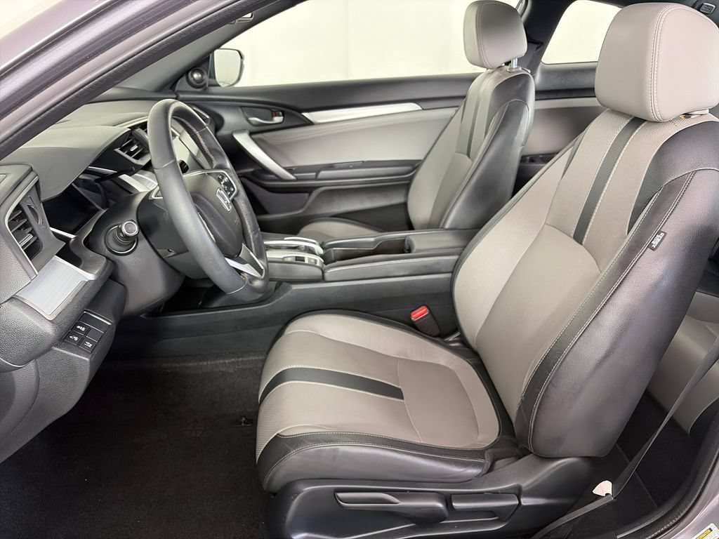 Used 2017 Honda Civic Touring image 11